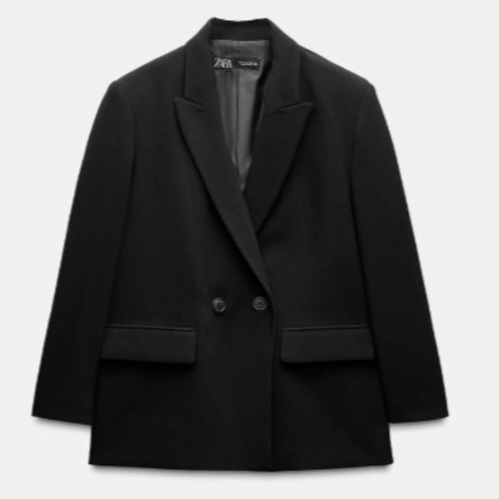 NEW WITH TAGS - OVERSIZED DOUBLE BREASTED BLAZER